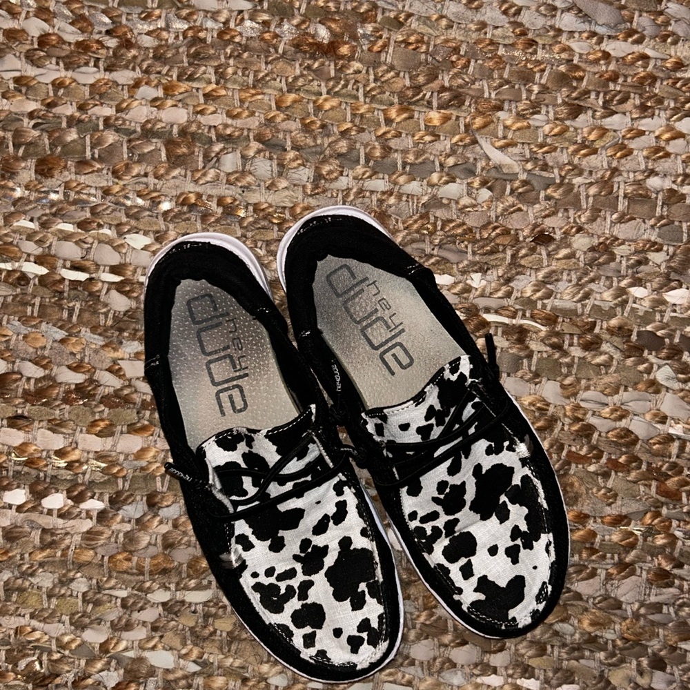 Black and White HEY DUDE shoes :)